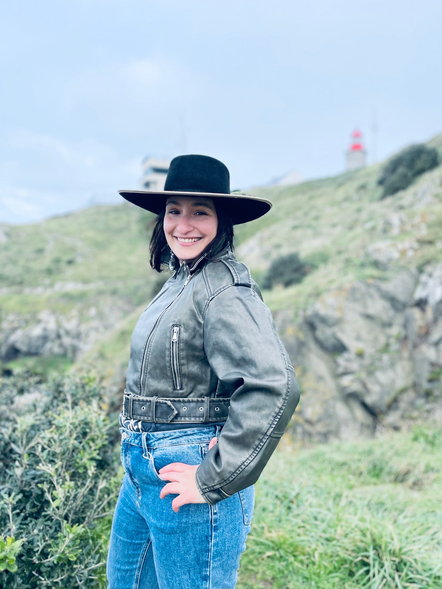 Veste biker courte en simili-cuir