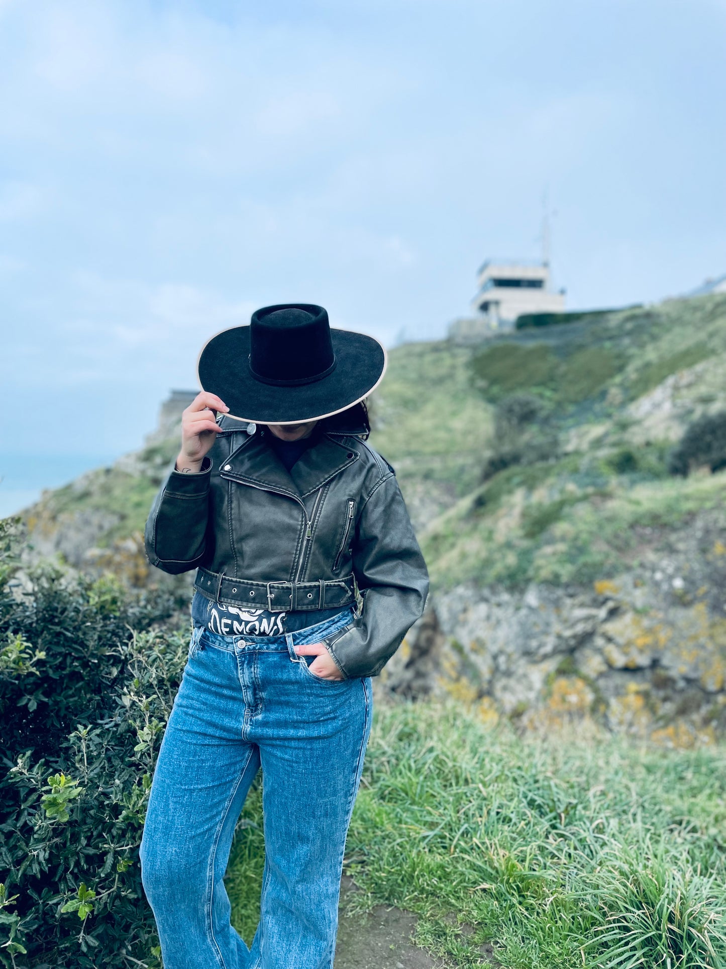 Veste biker courte en simili-cuir