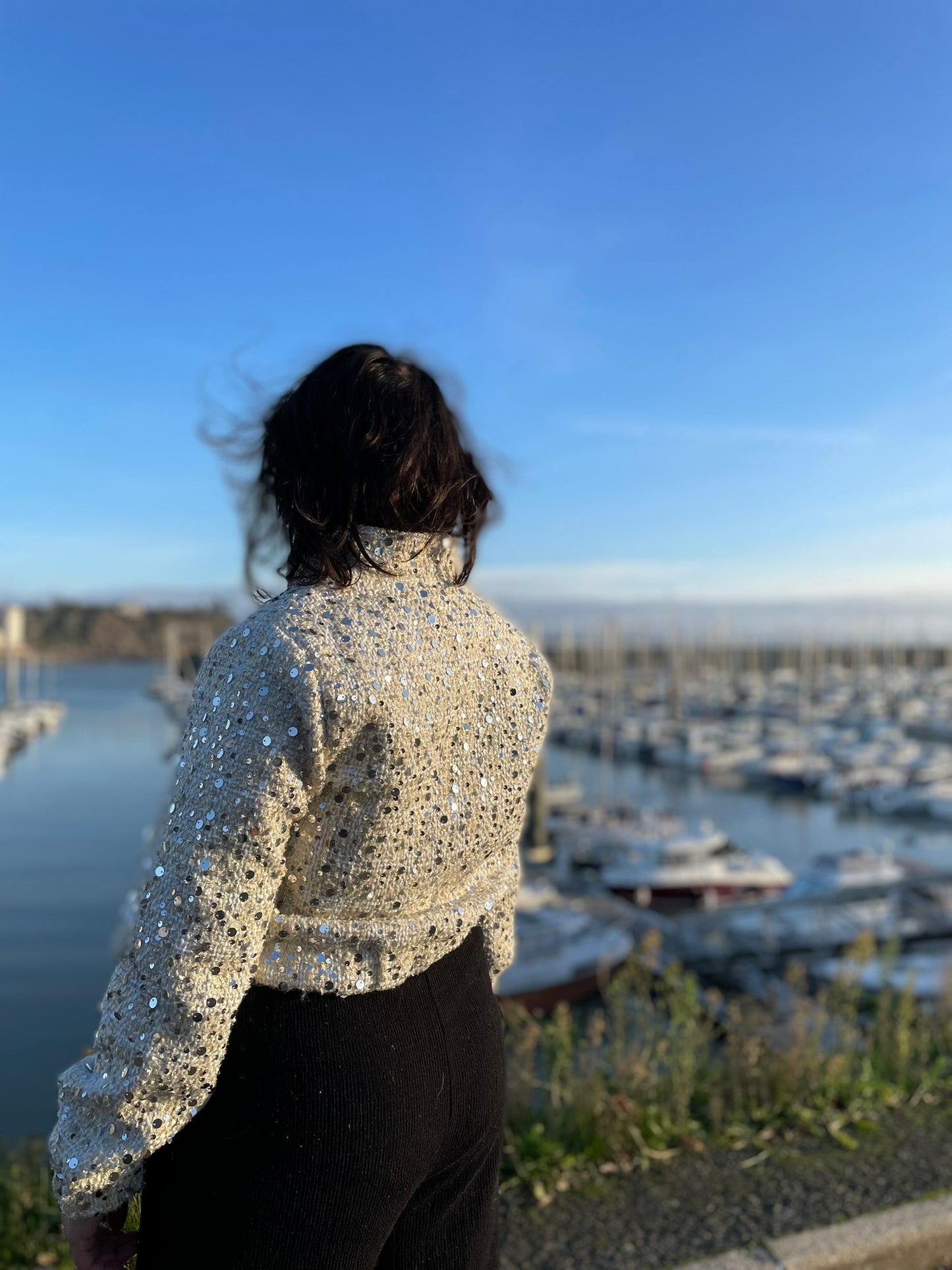 Blazer à Sequins "Éclat Festif"
