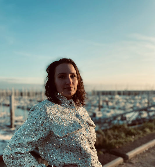 Blazer à Sequins "Éclat Festif"